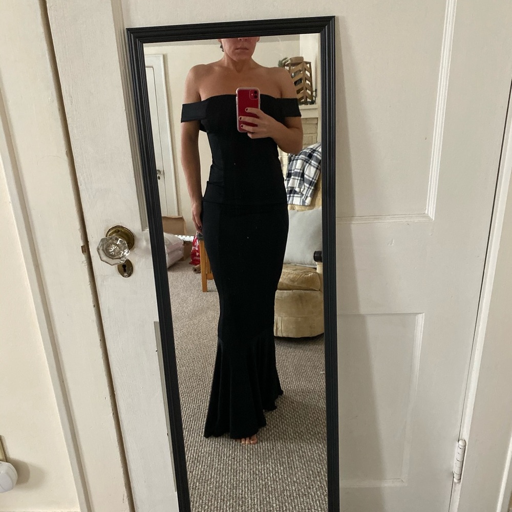 NWT PrettyLittleThing Bardot Frill Hem Maxi Dress